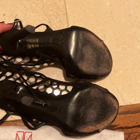 Tamara Mellon black suede laser cut mesh heeled sandals size 38 - Picture 11 of 11